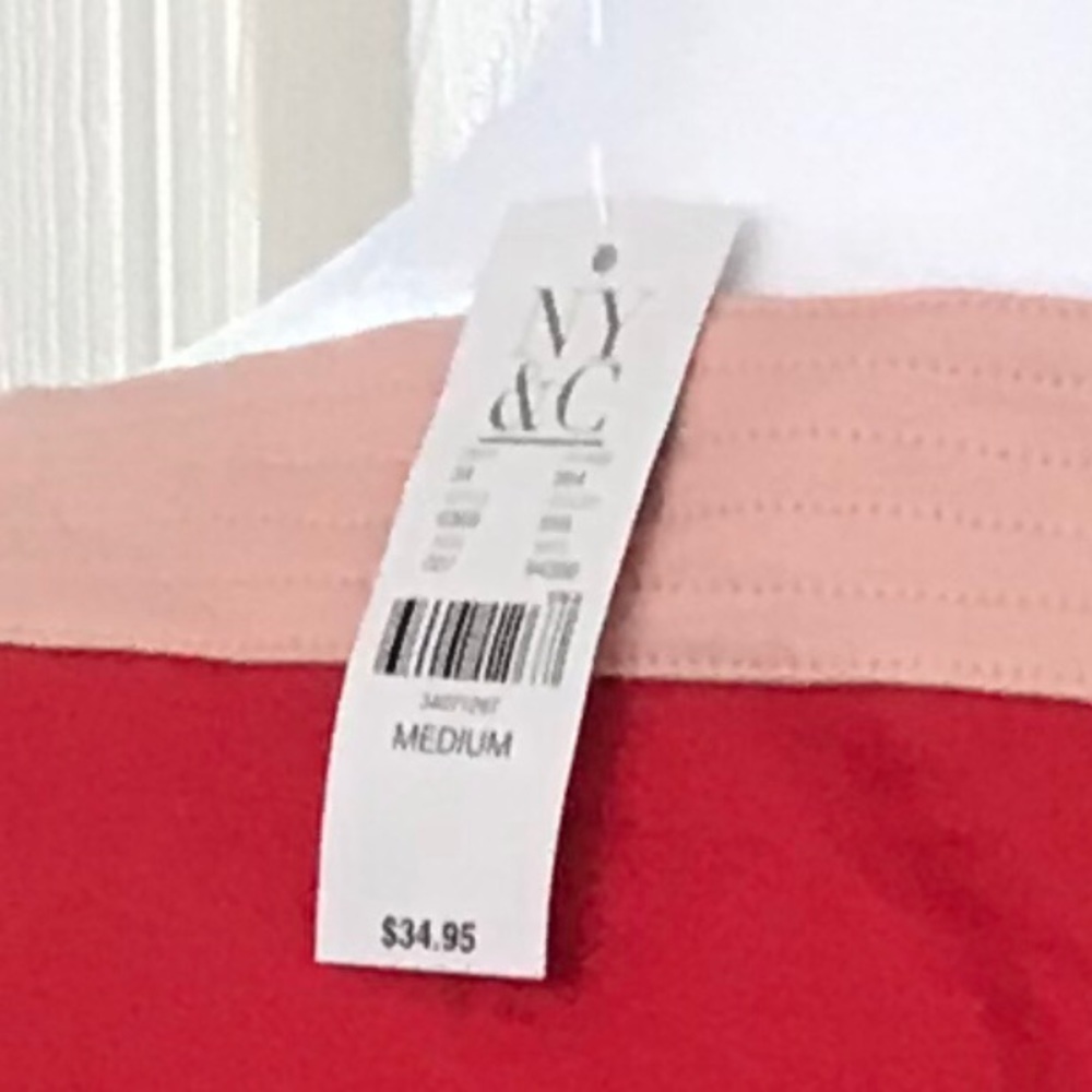 New York & Co Red split-neck shift dress, medium - Picture 4 of 4